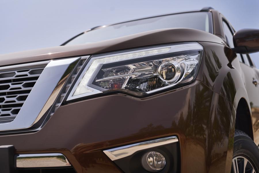 Детали интерьера Nissan Terra 2018 года  (CN) (фото 21 из 144)